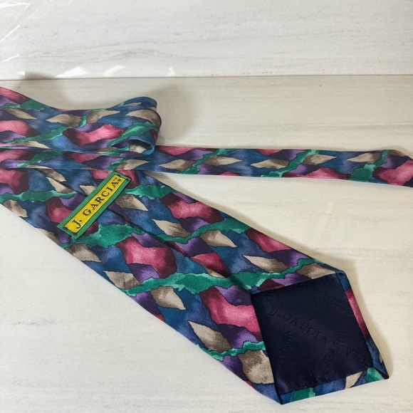 Blue and Pink Geometric Silk Tie - Picture 2 of 2